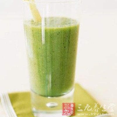 鲜芹菜开水洗净,切细捣汁即成 鲜芹菜开水洗净,切细捣汁即成