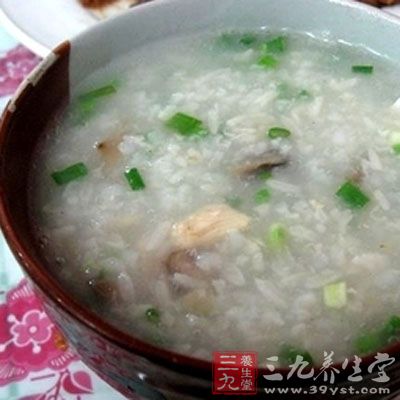 鲜生姜6克,红枣2枚,粳米(或糯米)100克 鲜生姜6克,红枣2枚,粳米(或糯米)100克