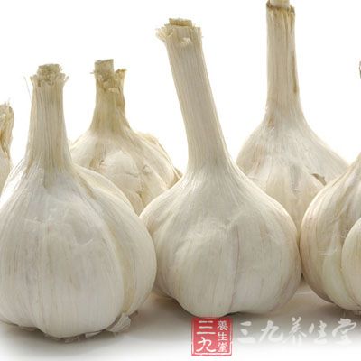 酒泡蒜的食用方法和酱油腌蒜 酒泡蒜的食用方法和酱油腌蒜