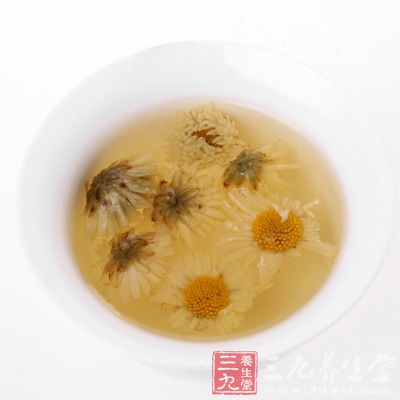 菊花茶加冰糖要谨慎