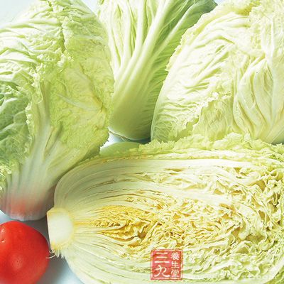 材料：大白菜、金针菇