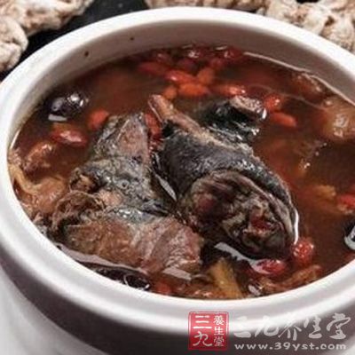 归地烧羊肉