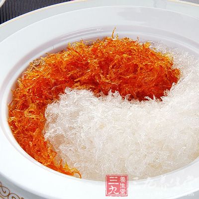 燕窝是一种抗氧化食品，具有排毒功效