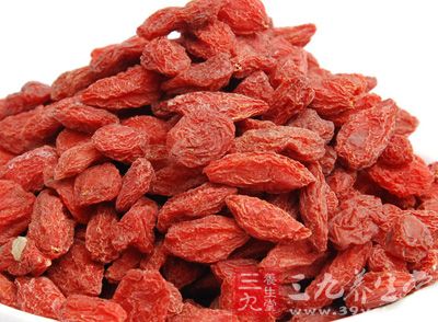 枸杞芹菜鱼片汤 枸杞芹菜鱼片汤