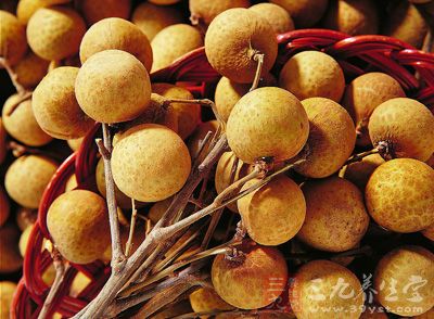 直接用清水把龙眼肉清洗干净 直接用清水把龙眼肉清洗干净