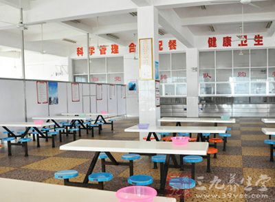 临海优化校园饮食环境 确保百万学生放心饮食