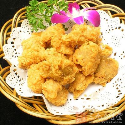 菜肴名称：金酥鸡米花或金黄鸡米花