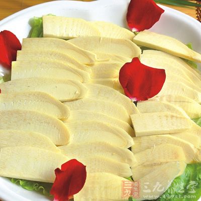 冬笋是一种富有营养价值并具有医药功能的美味食品,质嫩味鲜、清脆爽口,含有蛋白质和多种氨基酸 冬笋是一种富有营养价值并具有医药功能的美味食品,质嫩味鲜、清脆爽口,含有蛋白质和多种氨基酸