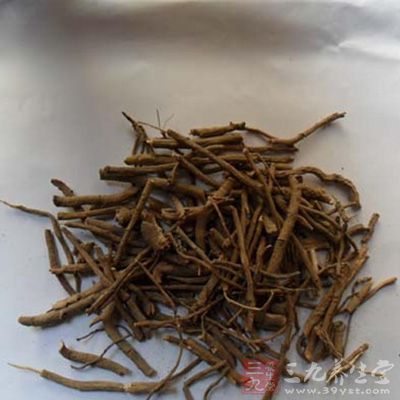 用丹皮酚灌胃，對(duì)大鼠因右旋糖酐或醋酸或角叉菜膠引起的足跖浮腫有抑制作用