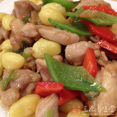 银杏(白果)100克,无骨嫩鸡肉250克 银杏(白果)100克,无骨嫩鸡肉250克