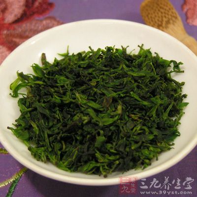 苦丁茶是冬青科植物枸骨、大叶冬青或苦丁茶冬青的嫩叶