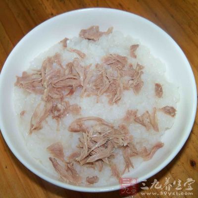 阿膠龍骨粥能養(yǎng)血、止血、安胎