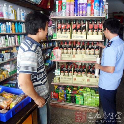 检察机关挖破坏环资与危害食安犯罪保护伞