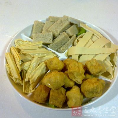 藥補(bǔ)不如食補(bǔ)，多吃些豆制品，大棗，五谷雜糧，少吃些拉圾食品