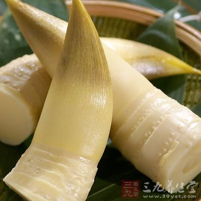 春笋含有植物蛋白、脂肪、糖类、胡萝卜素和多种维生素 春笋含有植物蛋白、脂肪、糖类、胡萝卜素和多种维生素