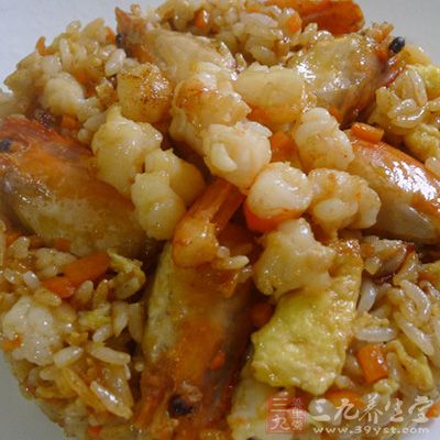 富含膳食纤维的黑米、紫米、糙米等都是延缓消化速度的好选择 富含膳食纤维的黑米、紫米、糙米等都是延缓消化速度的好选择