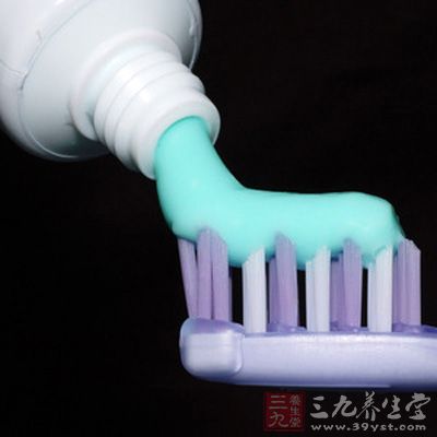使用什么样的牙膏好 使用什么样的牙膏好