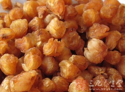 母鸡1只,龙眼肉30克 母鸡1只,龙眼肉30克