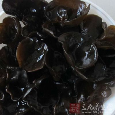 多吃黑木耳