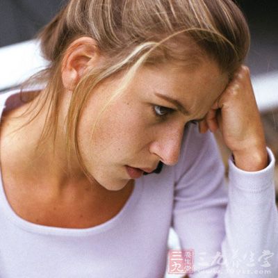 偏头疼是什么 偏头疼的症状和治疗手段