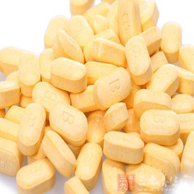 应补B族维生素
