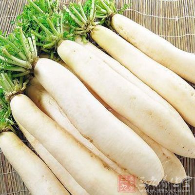 萝卜有很好的利尿效果,所含的纤维素也可促进排便,利于减肥 萝卜有很好的利尿效果,所含的纤维素也可促进排便,利于减肥
