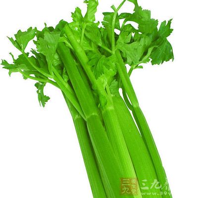 芹菜2片、黃瓜1根、苦瓜1根、蜂蜜(根據(jù)個人口味調(diào)配)