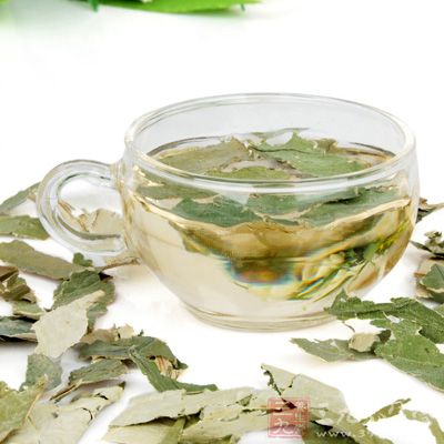 荷叶的浸剂和煎剂具有扩张血管、清热解暑及降血压之祛病养生之功效