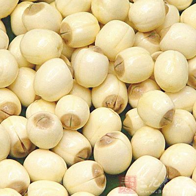 莲子猪肚汤 莲子猪肚汤