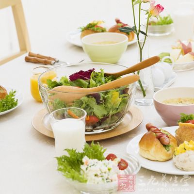 吃甜食过多,易引起中间产物如蔗糖的积累 吃甜食过多,易引起中间产物如蔗糖的积累