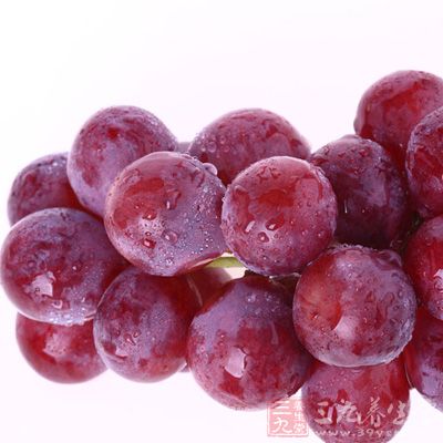 葡萄有“水果之神”的称号