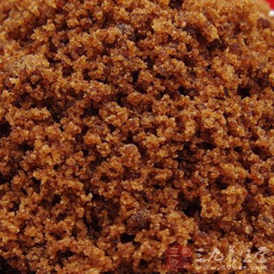 真红糖具有浓郁的蔗糖香味 真红糖具有浓郁的蔗糖香味