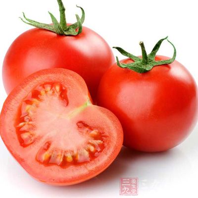 番茄具有保养皮肤、消除雀斑的神奇功效