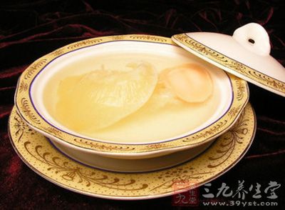 冰糖乳鸽燕窝羹