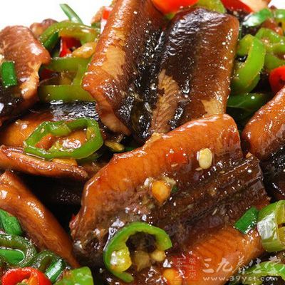 具有补虚损、除风湿、强筋骨的功效 具有补虚损、除风湿、强筋骨的功效