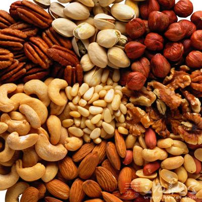 坚果含有丰富的蛋白质、健康脂肪和有益免疫功能的微量元素硒 坚果含有丰富的蛋白质、健康脂肪和有益免疫功能的微量元素硒