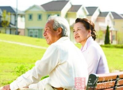 推动养老事业与经济社会协调发展