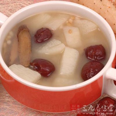 制作原料:何首乌30克,粳米100—200克,大枣3~5枚,冰糖适量 制作原料:何首乌30克,粳米100—200克,大枣3~5枚,冰糖适量