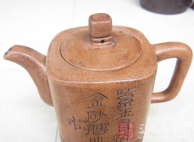 养壶的整个过程要始终保持壶的清洁 养壶的整个过程要始终保持壶的清洁