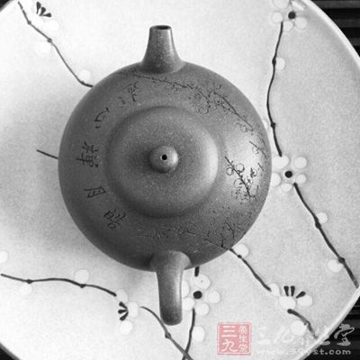 每周用盐浸泡紫砂壶 每周用盐浸泡紫砂壶