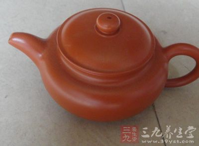 收藏宜兴紫砂壶已经成为了有钱人、土豪们和爱好者的兴趣热点 收藏宜兴紫砂壶已经成为了有钱人、土豪们和爱好者的兴趣热点