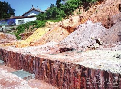 简介:五色土 简介:五色土