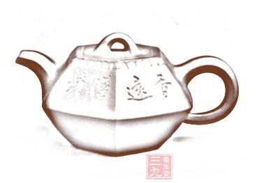 此壶棱角分明,方正可鉴