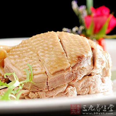 有的人喜欢盐水鸭、盐水鹅、咸鸡、火腿、咸肉、咸蟹、咸笋等 有的人喜欢盐水鸭、盐水鹅、咸鸡、火腿、咸肉、咸蟹、咸笋等