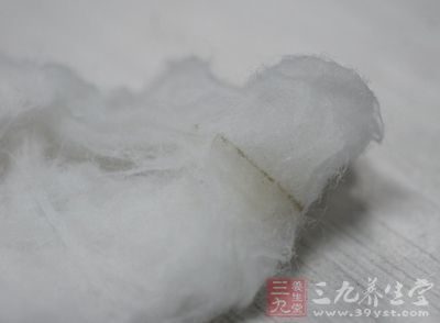 如果外出要就餐时不便洗手,那也一定要用酒精棉 如果外出要就餐时不便洗手,那也一定要用酒精棉