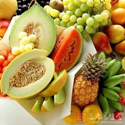 患者需要多吃一些含维生素的新鲜蔬菜和水果