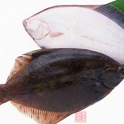 多吃鱼,绿色蔬菜,瓜果,适量的补钙,补铁,补充机体的水 多吃鱼,绿色蔬菜,瓜果,适量的补钙,补铁,补充机体的水