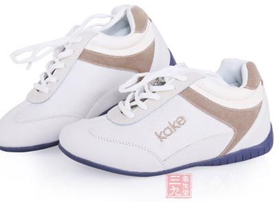 鞋子必须高帮又减震 鞋子必须高帮又减震