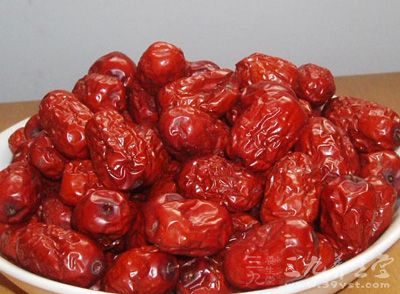 红枣可活血调经、养心安神