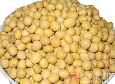 黄豆富含大豆卵磷脂,它是大脑的重要组成成分之一 黄豆富含大豆卵磷脂,它是大脑的重要组成成分之一